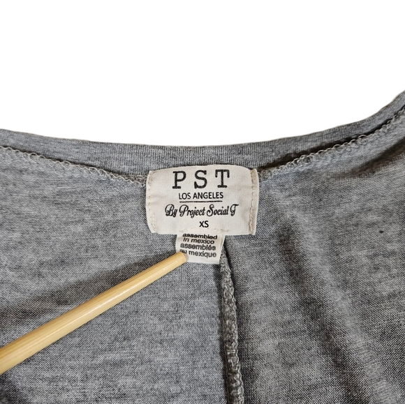 Project Social T Cropped V-Neck T Shirt, Heather Grey, XS - Picture 5 of 8
